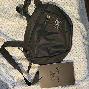 Arcteryx fanny pack small black